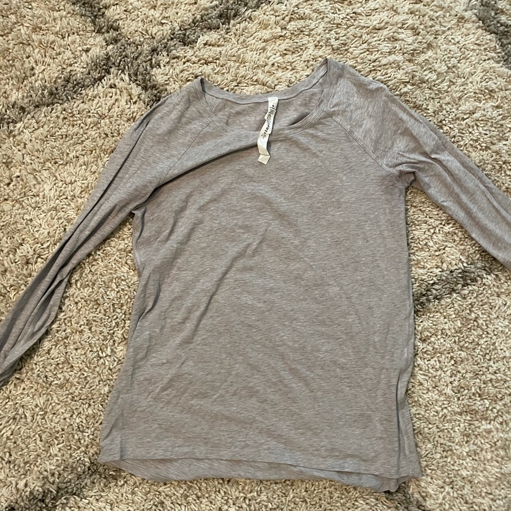Lululemon emerald long sleeve size 6